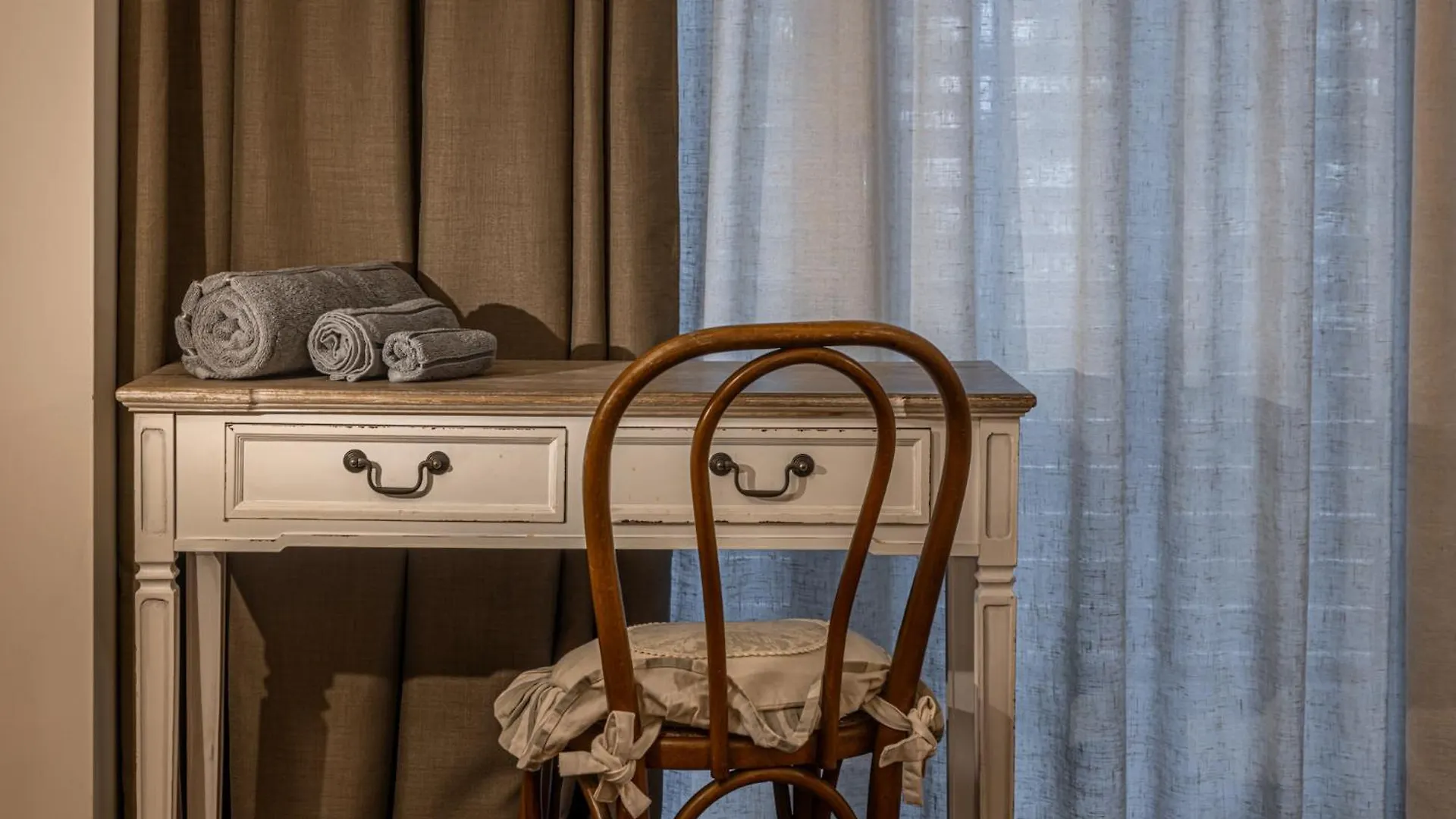 Cozy Apartment - Parking - Pool - Sauna - Gym -Spa Milano 0*,  Italia