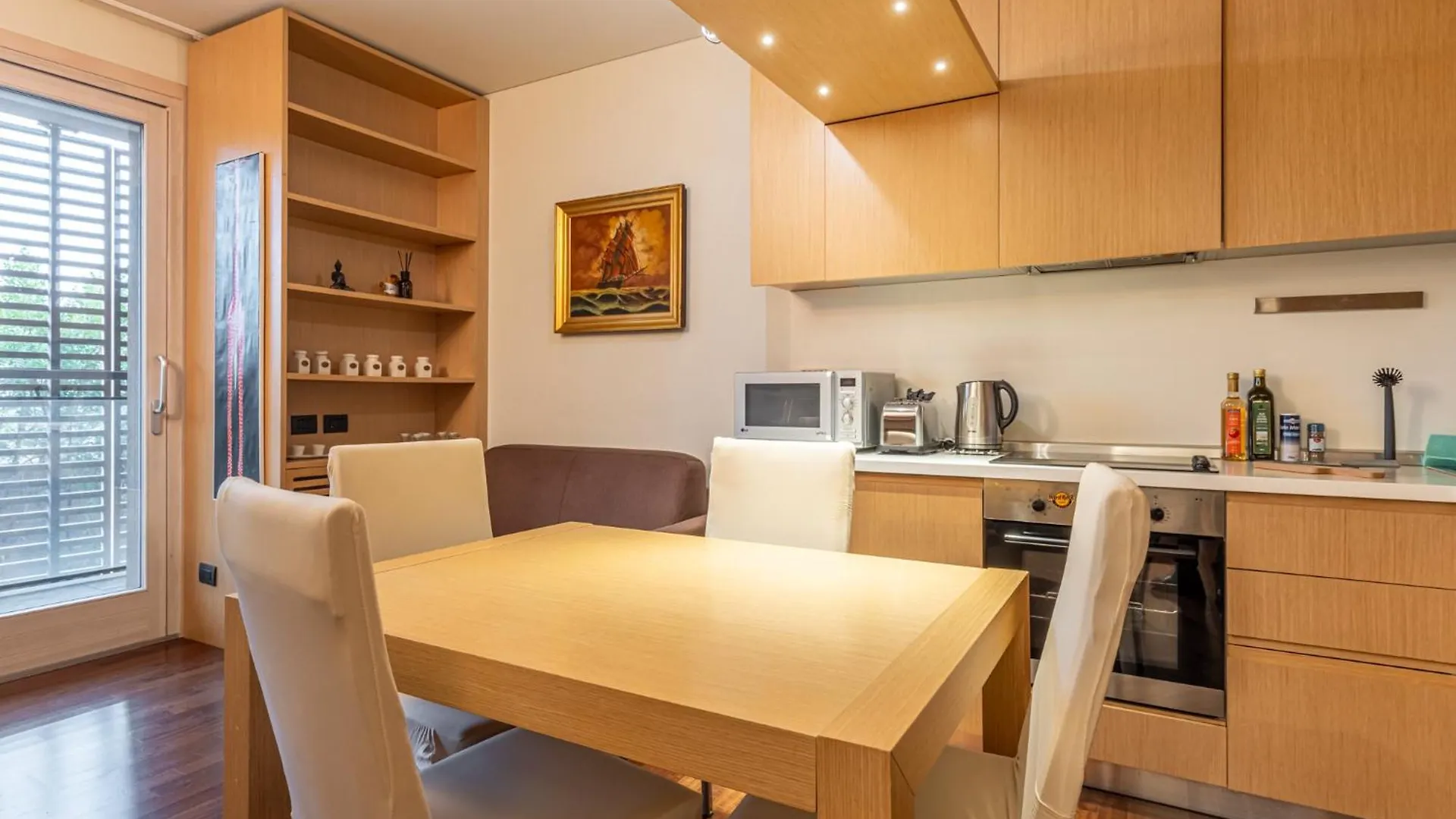 Cozy Apartment - Parking - Pool - Sauna - Gym -Spa Milano Italia